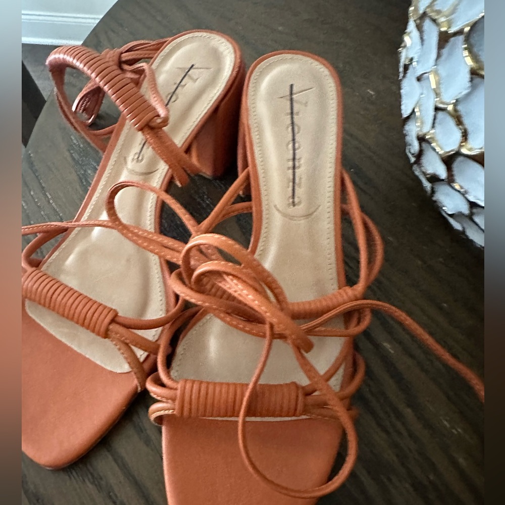 Vicenza Love Struck Heels 👠 - Picture 5 of 6